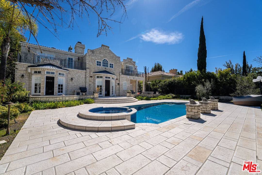 2387 Stratford Cir 6BR Bel Air La