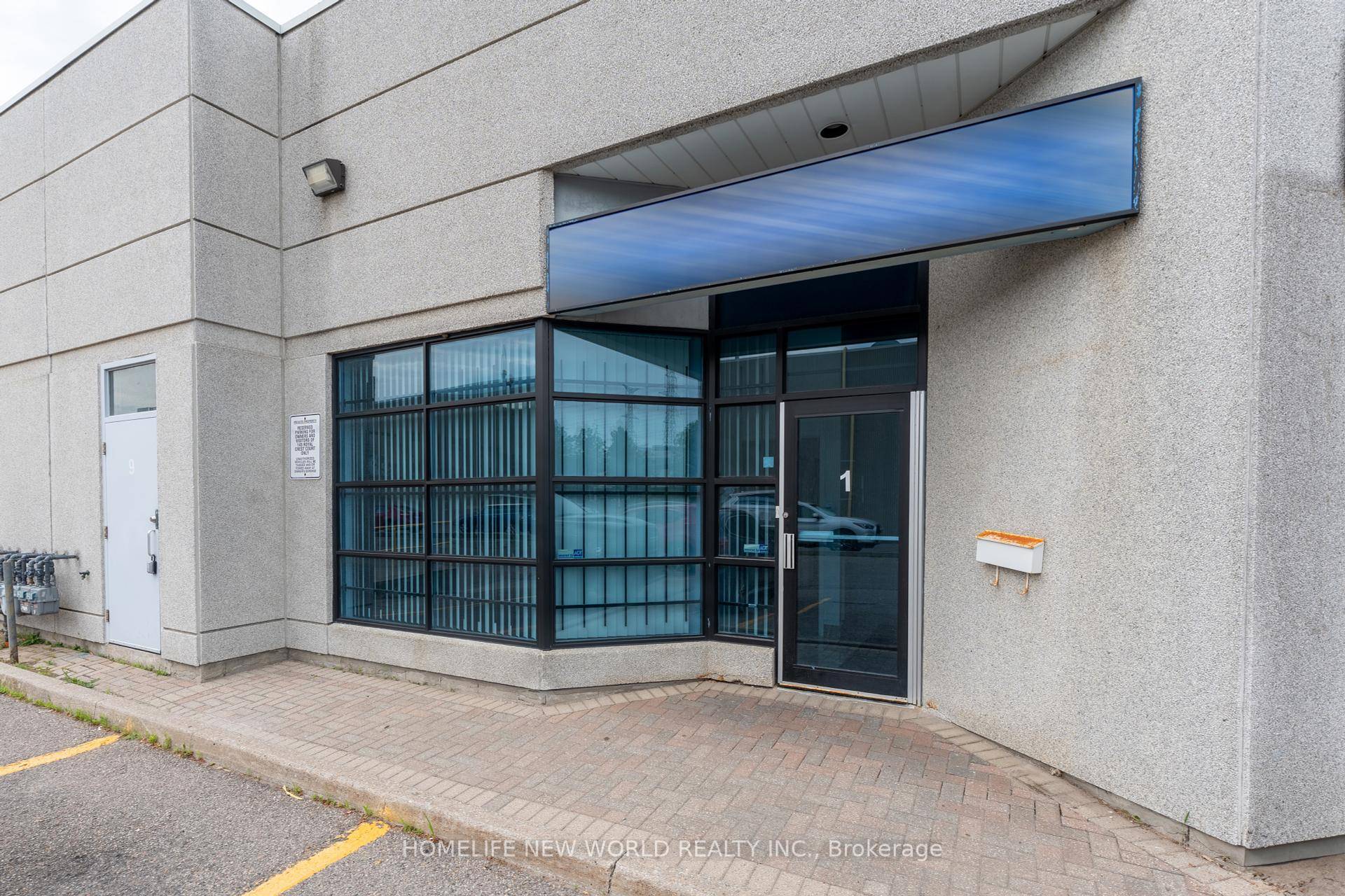 Take advantage of an UPGRADED unit in a prime Markham industrial location, just minutes from highways 7, 407, 404, and 401.