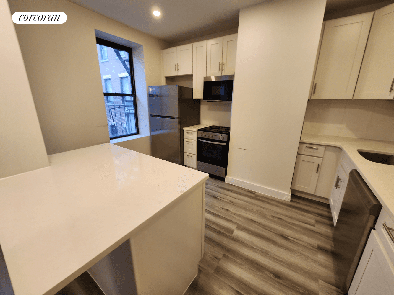 This spacious 3 bedroom, 1.