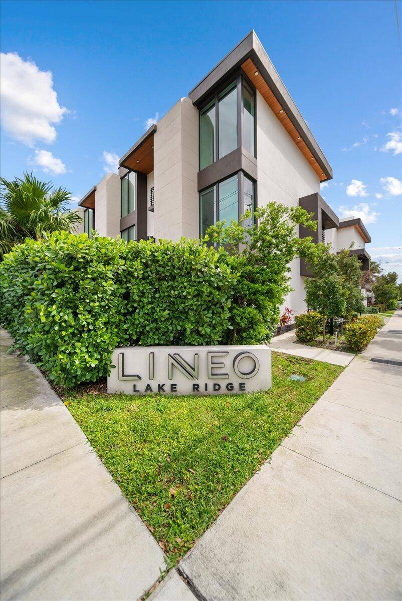 A hidden gem just north of downtown, Lineo offers both convenience and tranquility removed from the hustle and bustle, while being 10 minutes from the best of Las Olas, Fort ...