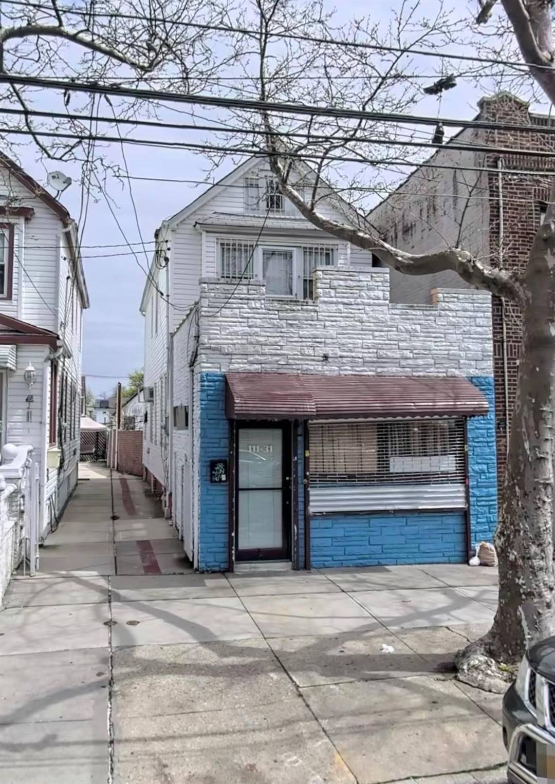 S Ozone Park, MIX USE Property.