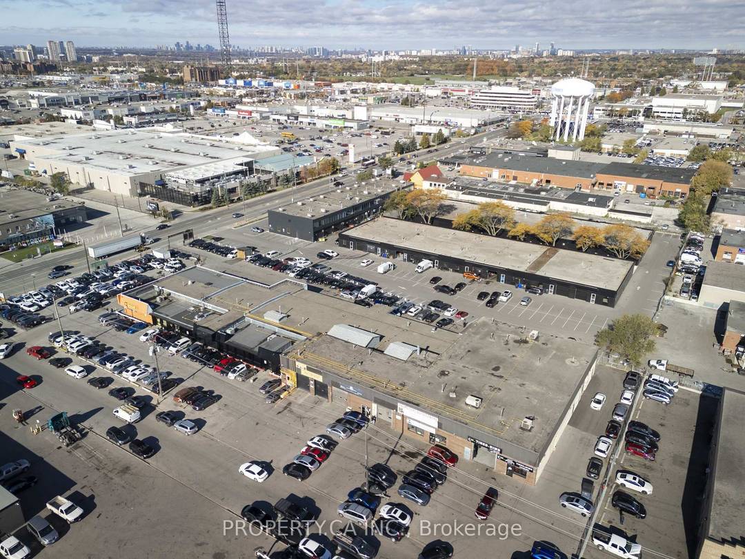 Excellent Investment Opportunity In The Heart Of Scarborough's Golden Mile !