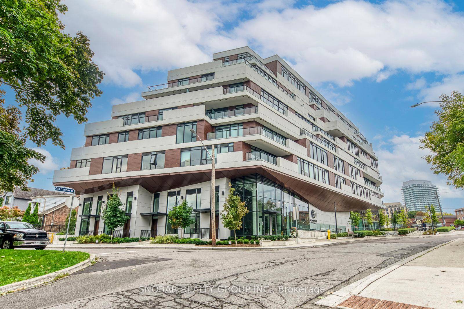 Come See This Spacious 1 Bedroom plus den in this Boutique Condo !