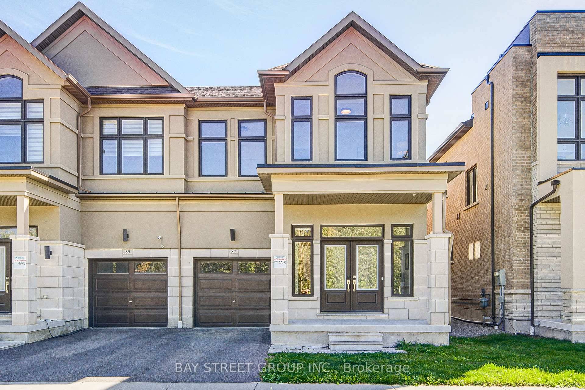 Stunning Arista Semi Detached Home in the prestigious Richlands community of Richmond Hill, offering 2, 135 sq.