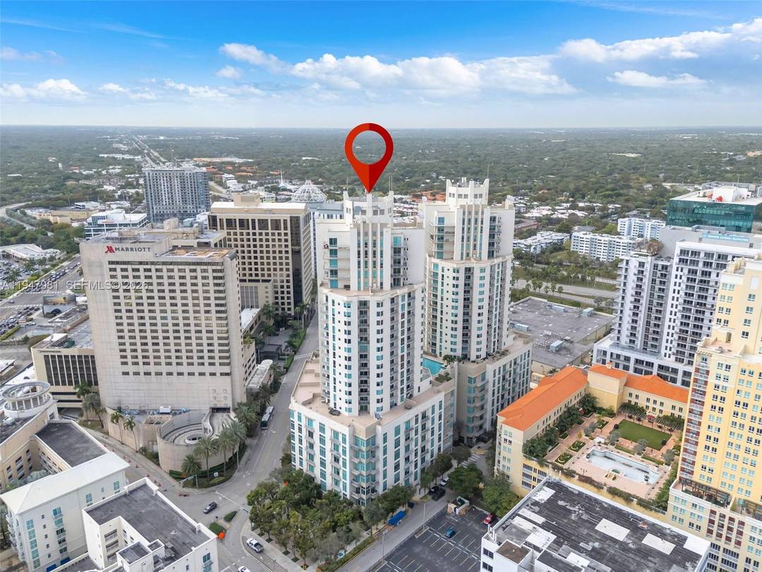 Beautiful 1BD 1BA condo in sought after Metropolis at Dadeland in South Miami.