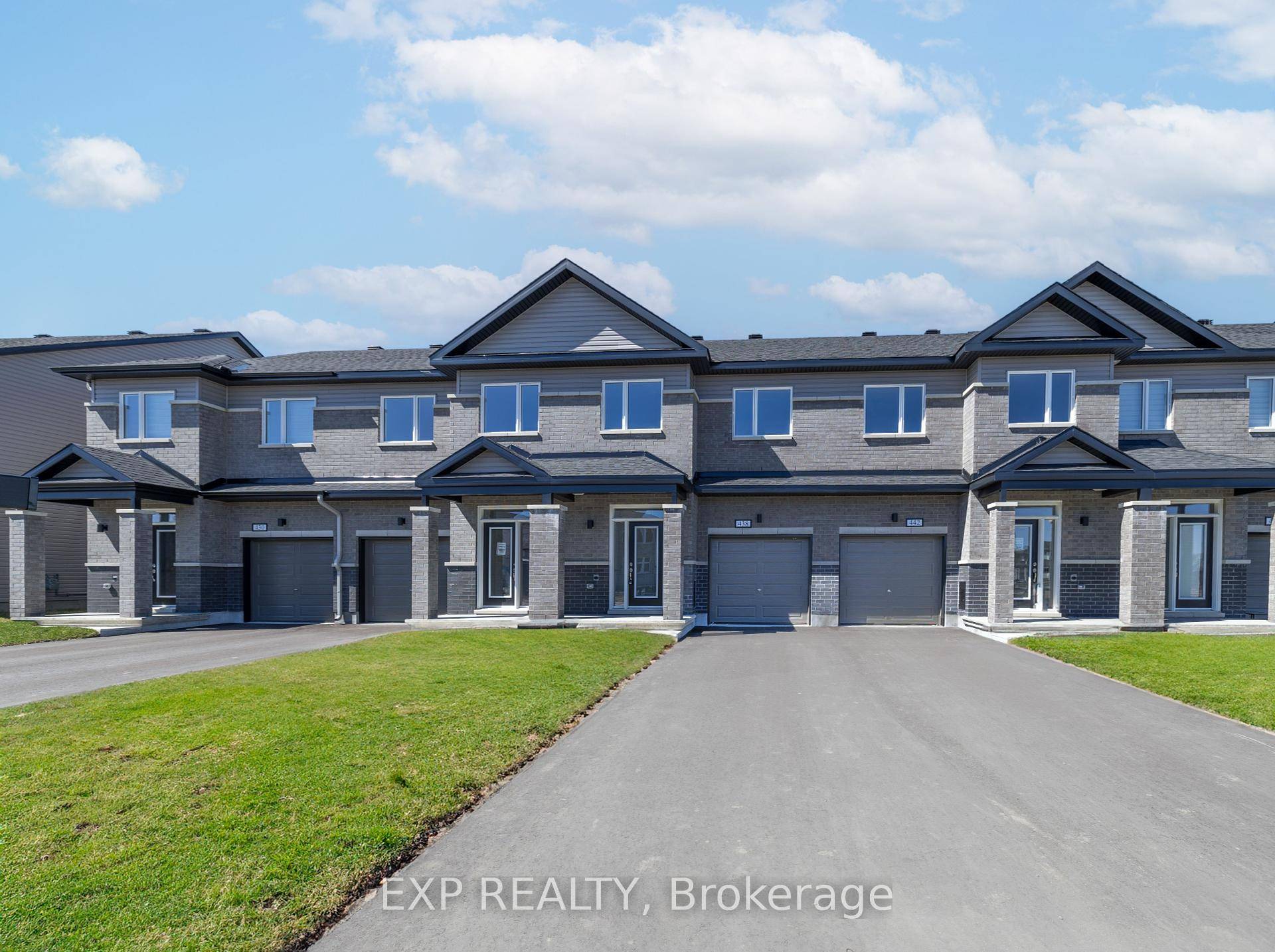Move in this summer ! Be the first to experience luxury living in this BRAND NEW Pearl Model LUXURY townhome 2160 sqft by Mattino Developments in highly sought after Diamondview ...
