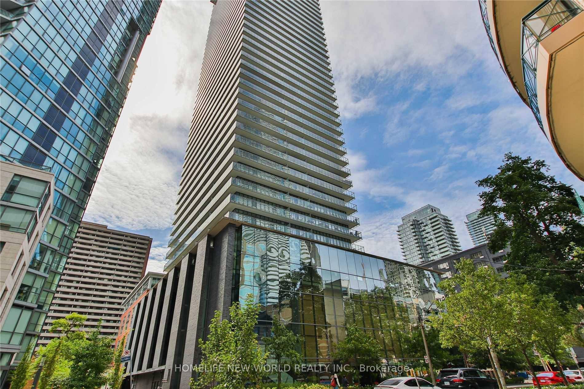 Super Spacious Large 721 Sq Foot Luxury Totally Upscale Renovated1 Bed Room Condo From Floor To Ceiling Custom Wall Unit, Desk And Build In Closet.