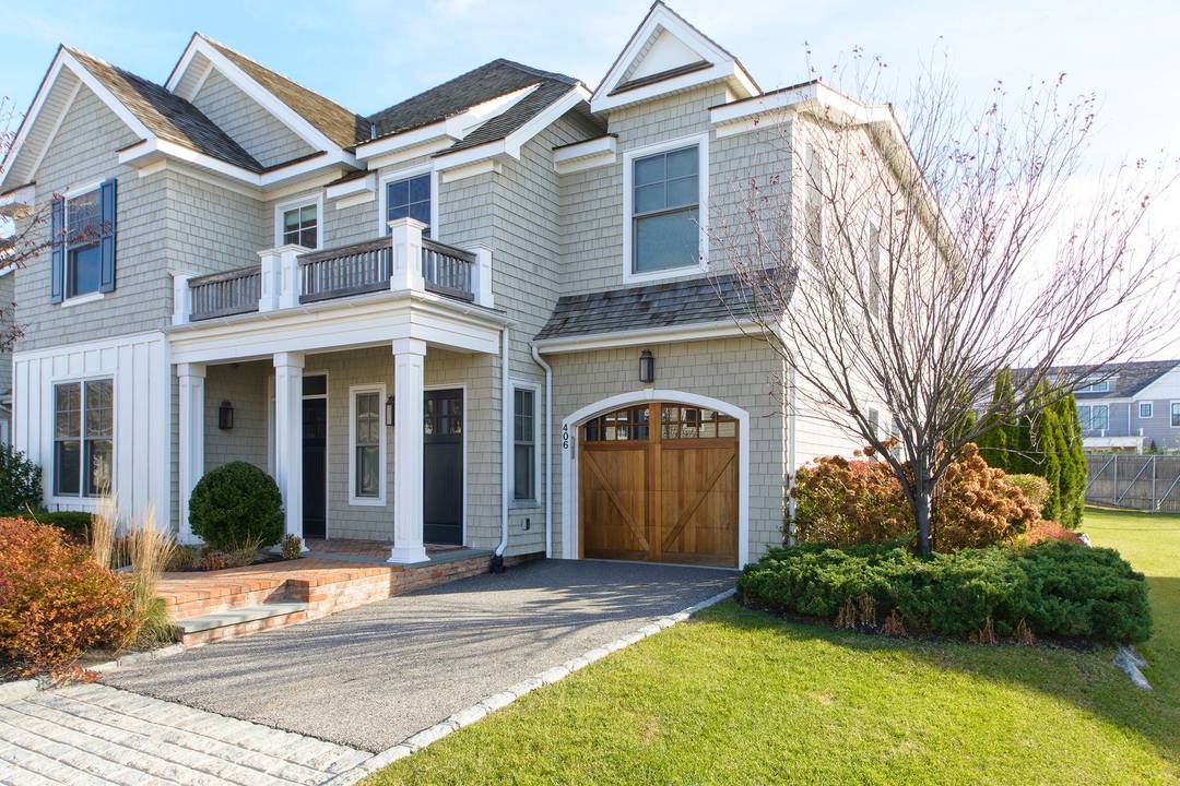 Beautiful Southampton Condo