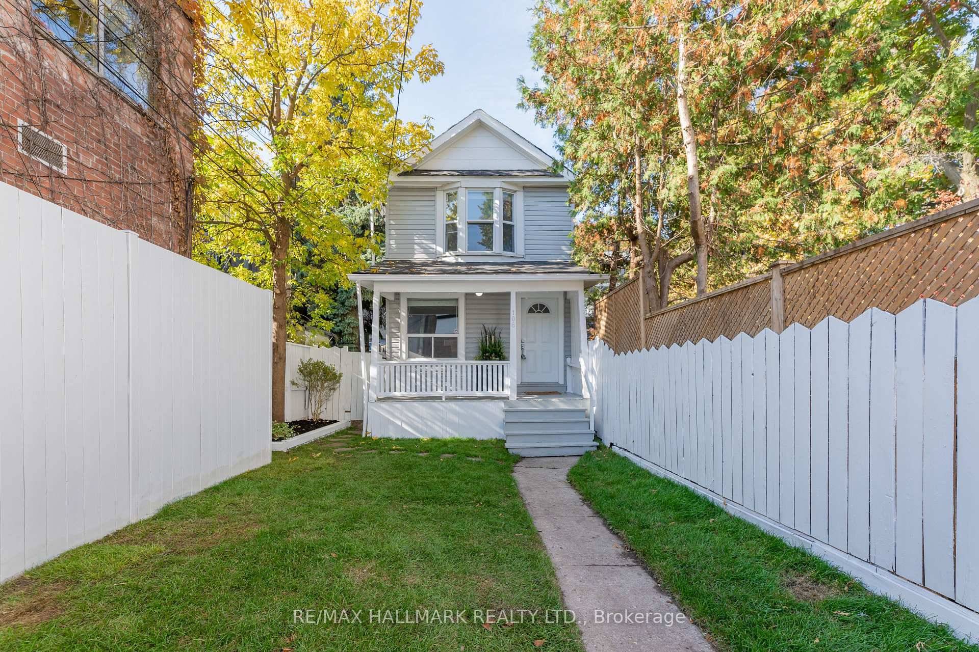 Stunning Fully Renovated Detached Home in the Heart of the Beaches !