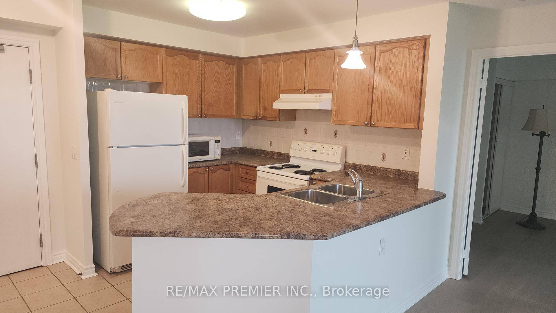 Bright and spacious 2 bedroom condo with split bedroom plan, offering ideal open concept plan.
