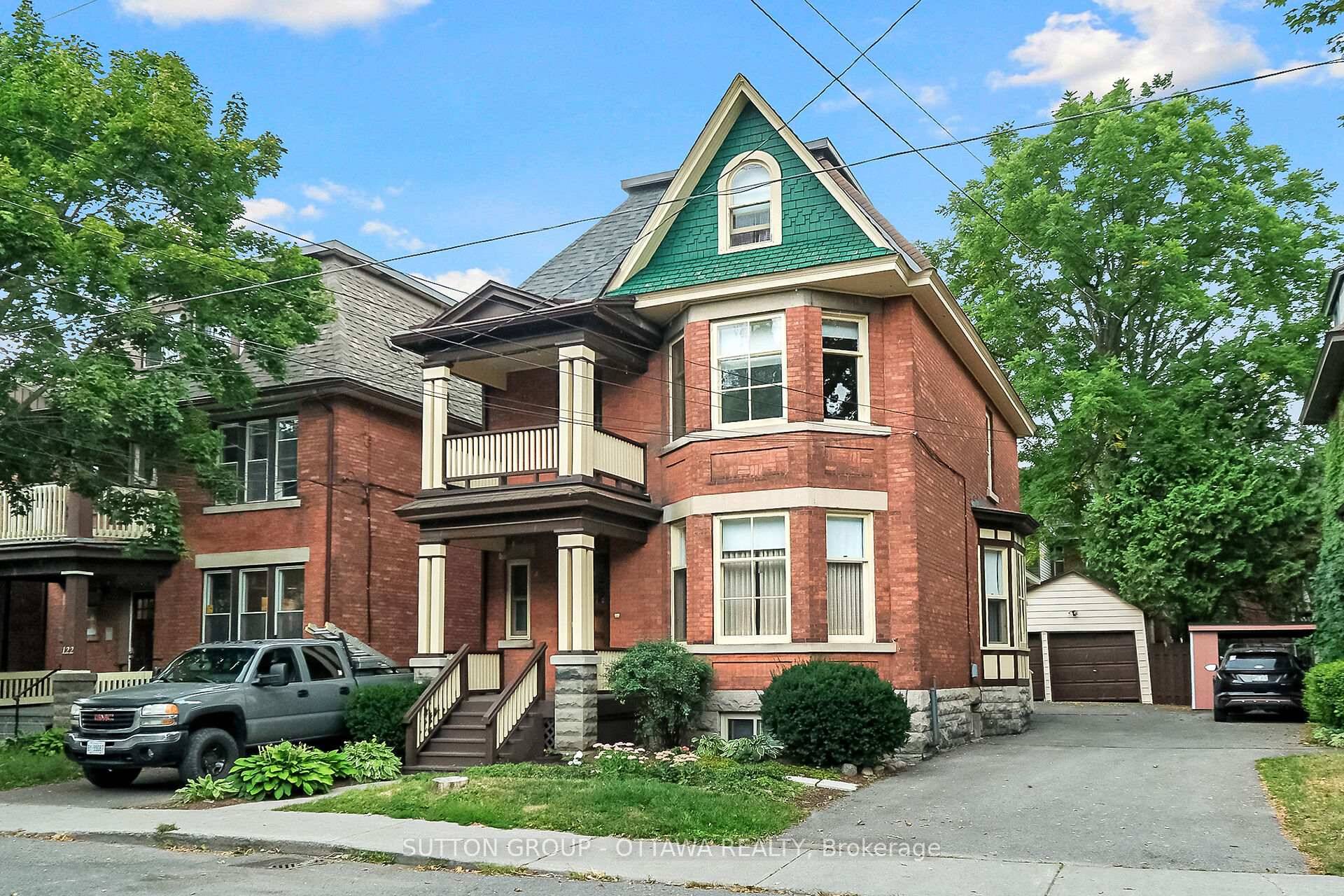 PUBLIC OPEN HOUSE Sunday September 21, 2025 2 00pm 4 00pm Offered for sale for the 1st time in 50 years.