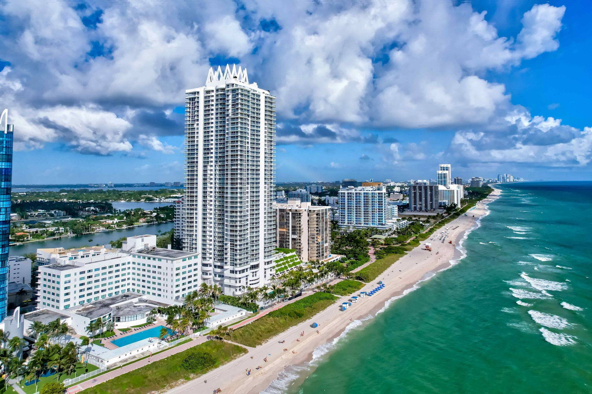 Welcome home to your slice of paradise on vibrant Miami Beach.