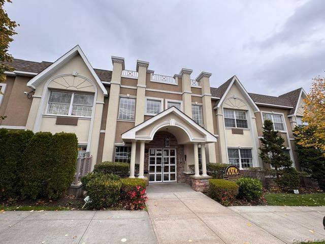 Discover refined living at Whitestone Manor a boutique luxury condominium offering concierge service and resort style amenities.