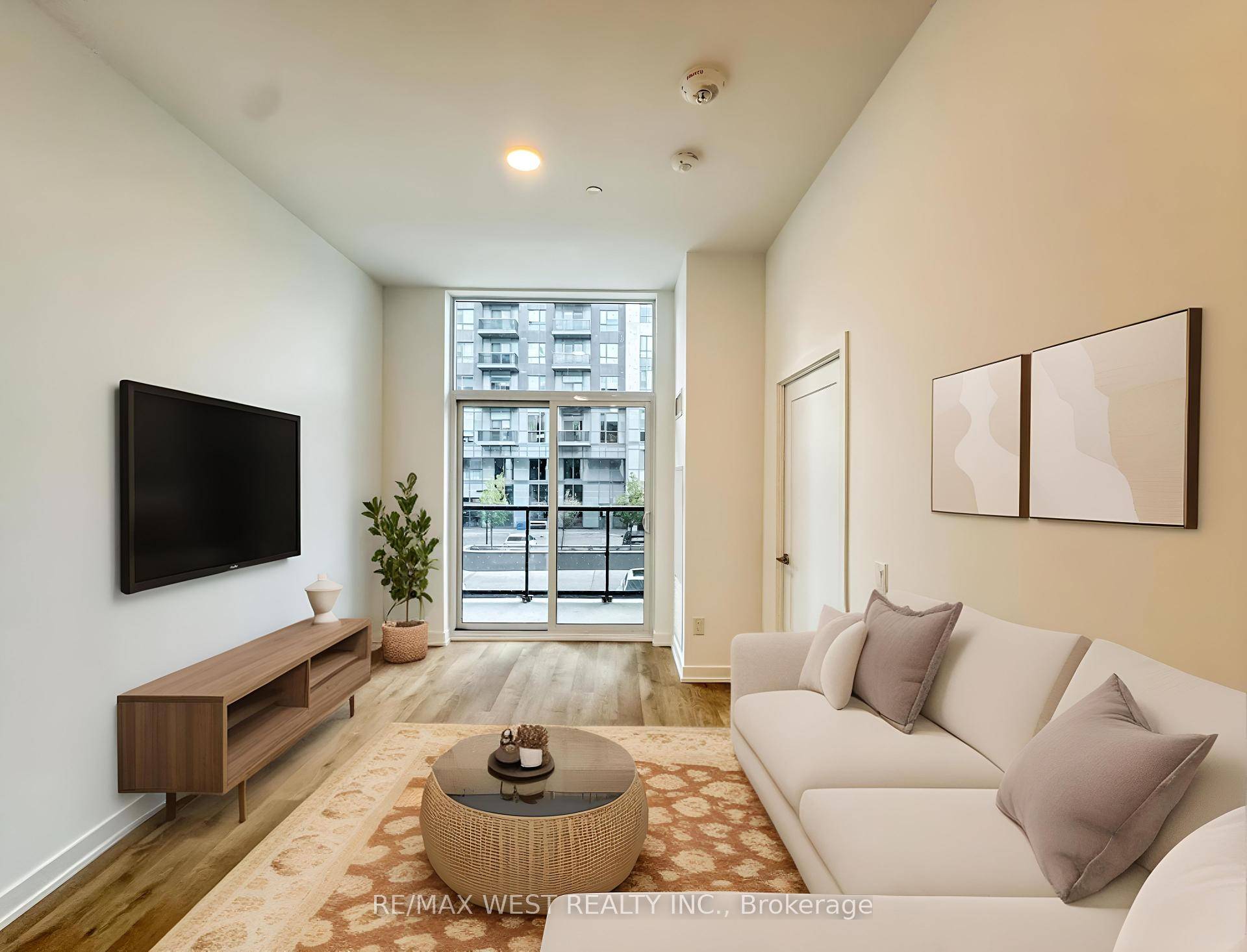 Welcome to Canopy Towers, Brand New Living in Downtown Mississauga !