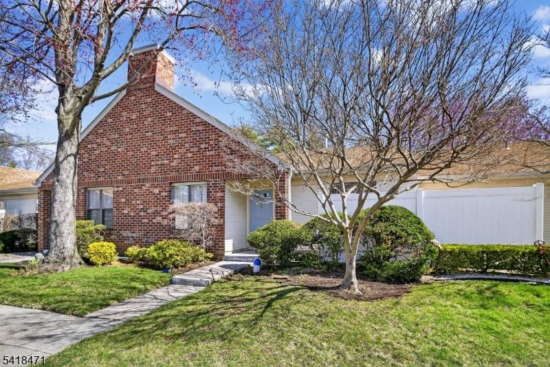 Discover Easy Living at The Club at East Brunswick.