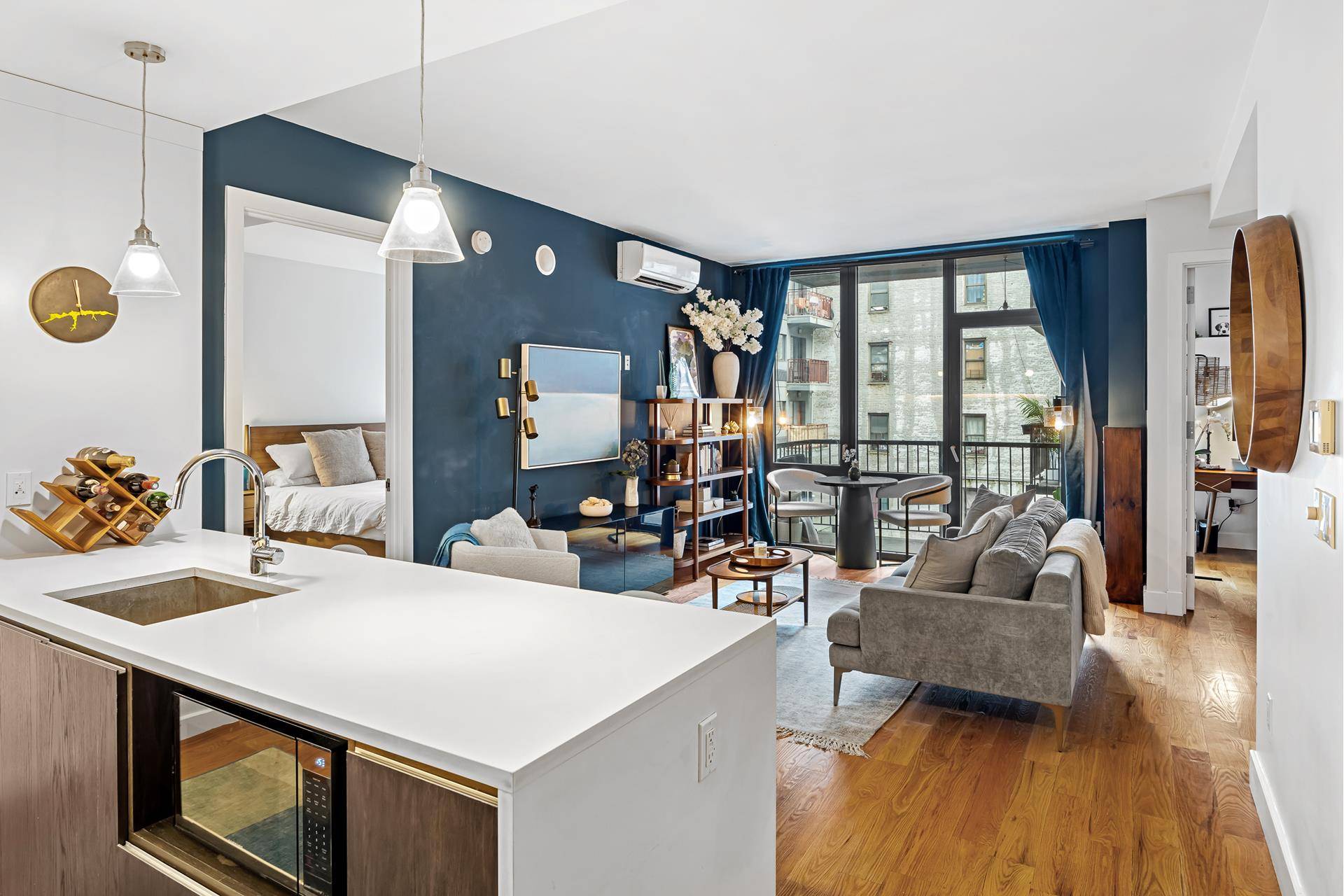 Come home to 2100 Bedford a standout high amenity condo building right on the edge of Prospect Lefferts Gardens and Flatbush.