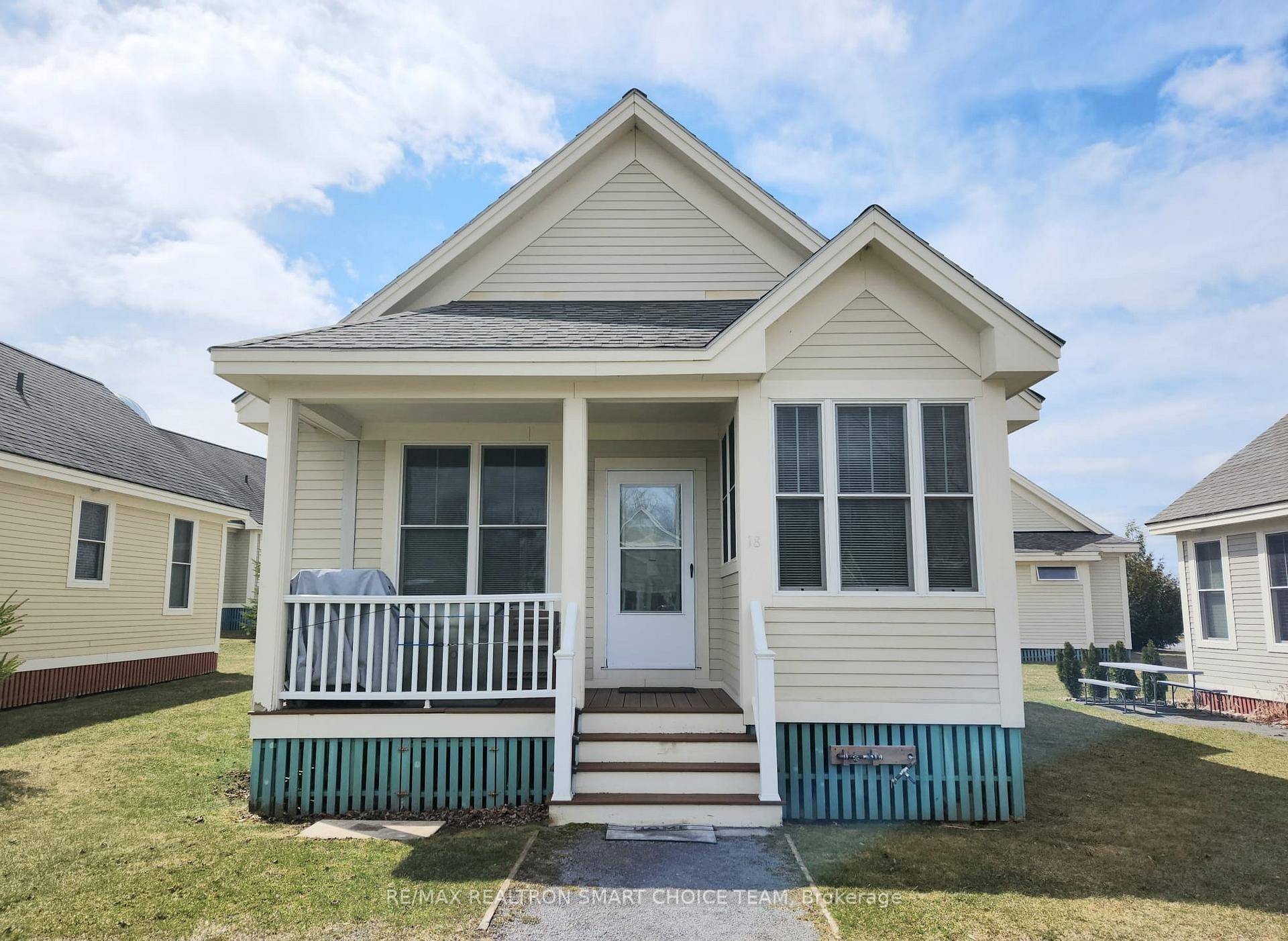 Income option available to join the rental pool or list on Airbnb.