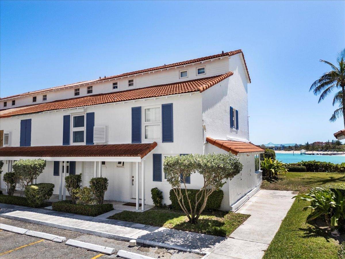 DELAPORTE POINT Condo Cable-Beach New-Providence