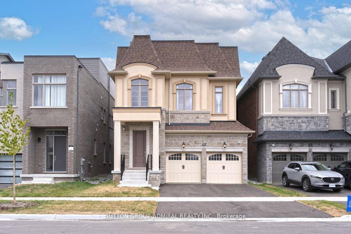 Superb Locations ! ! Welcome To This One Of A Kind Luxury over 4000 sq.