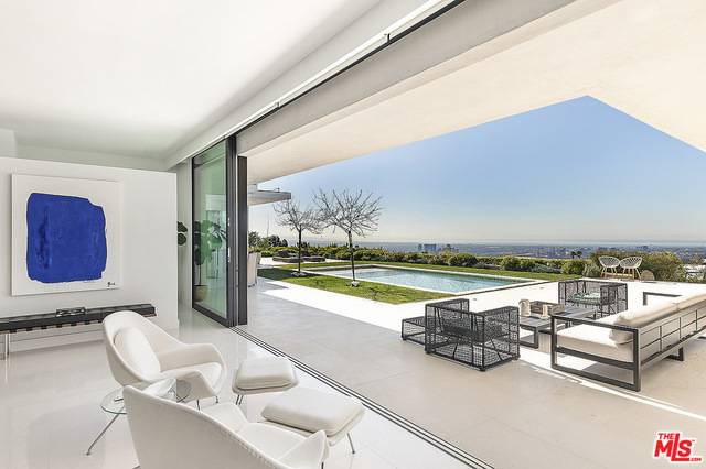 555  CHALETTE DR Beverly Hills Flats LA