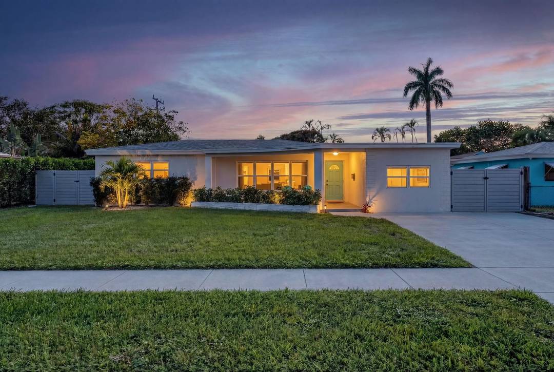 Welcome to your dream home in the heart of East Boca Raton !