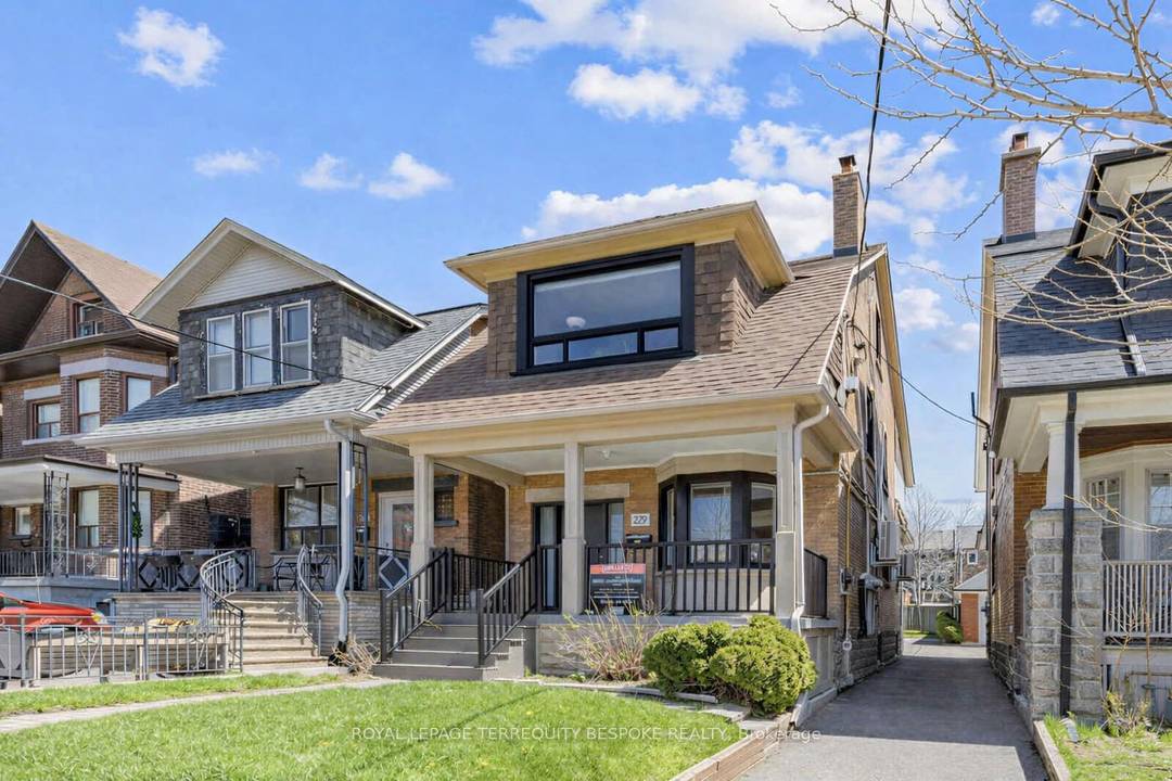 An excellent opportunity to acquire a well performing multi residential property in Toronto's evolving and highly desirable Oakwood Village neighbourhood.
