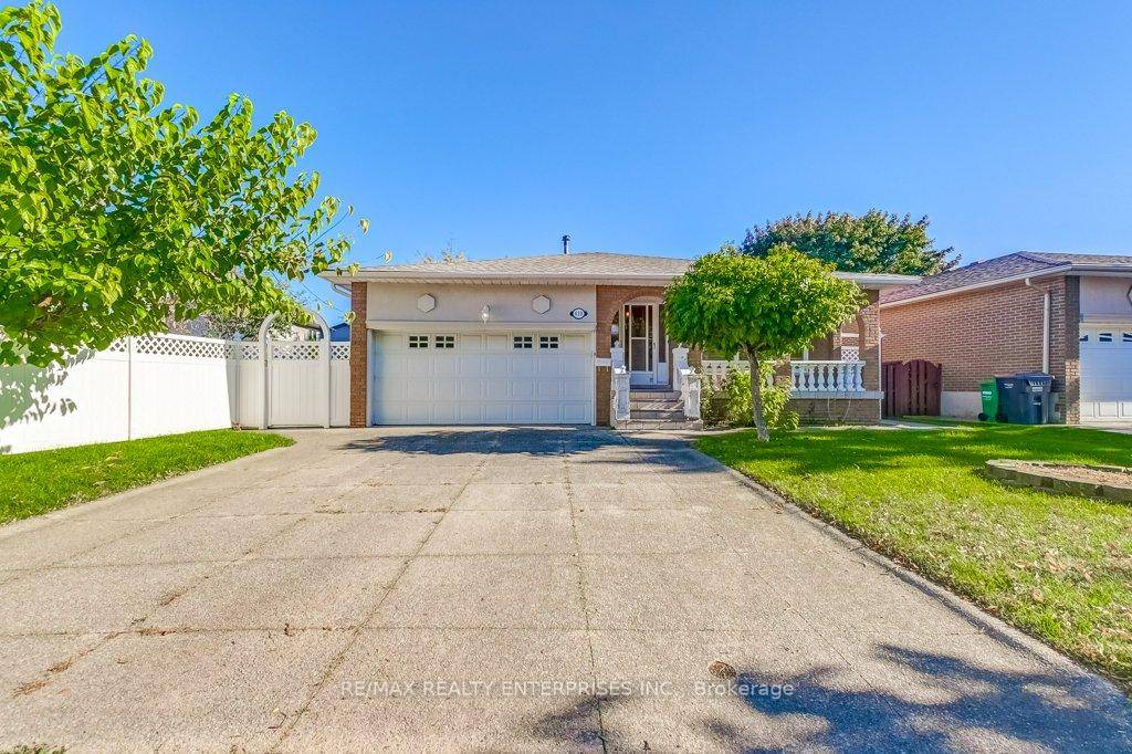 Pride of ownership shines in this original owner, solid brick 3 bedroom den office, 3 bathroom detached backsplit offering over 3, 000 sq.
