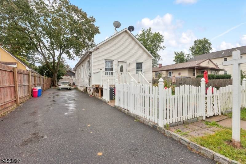 Welcome to 112 Victor Street !
