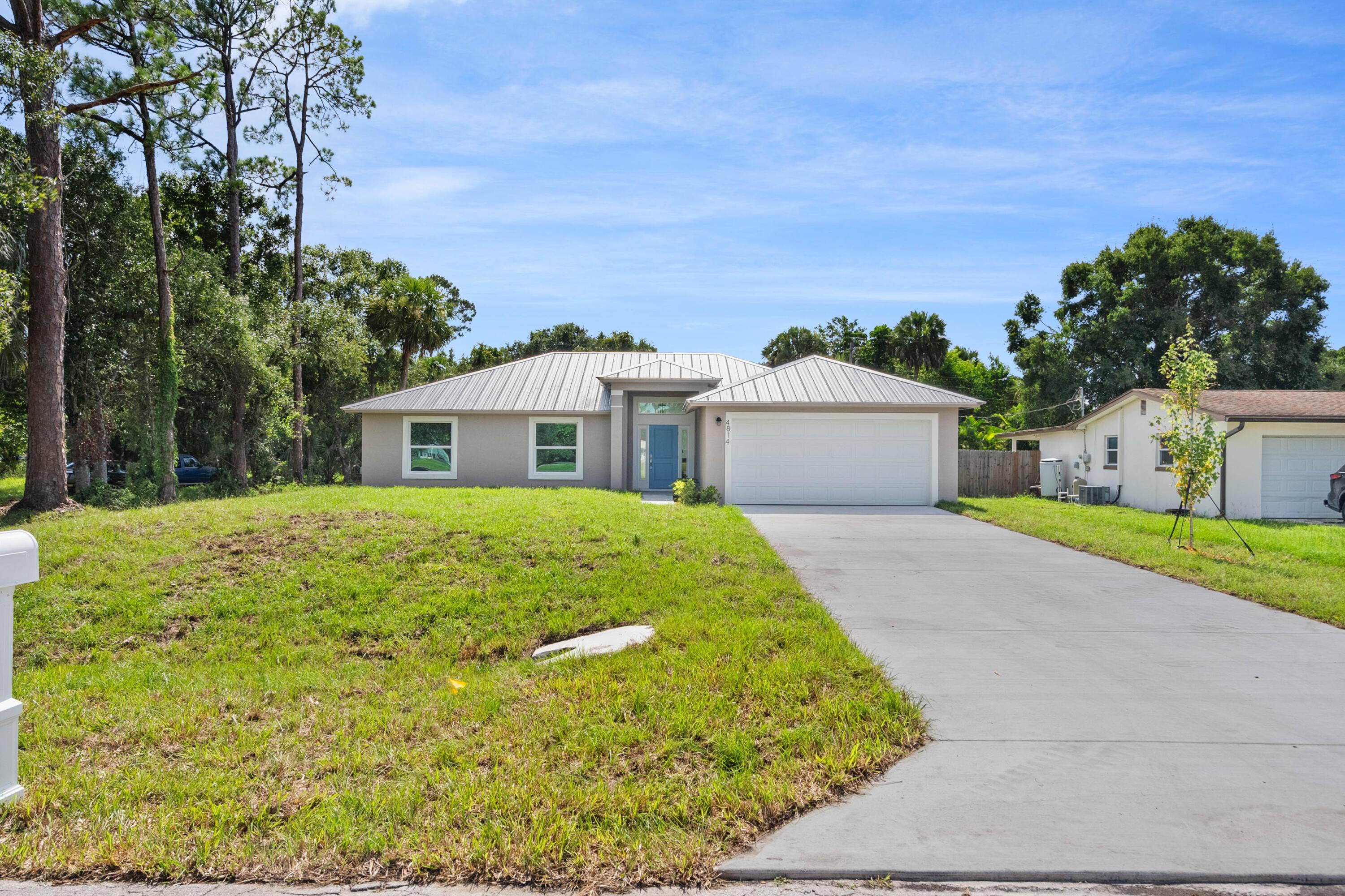 ! ! NEW CONSTRUCTION ! ! Custom Built Home Welcome to this beautiful 4 Bedroom, 2 Bath 2 Car garage With a split plan for privacy The 4th Bedroom could ...