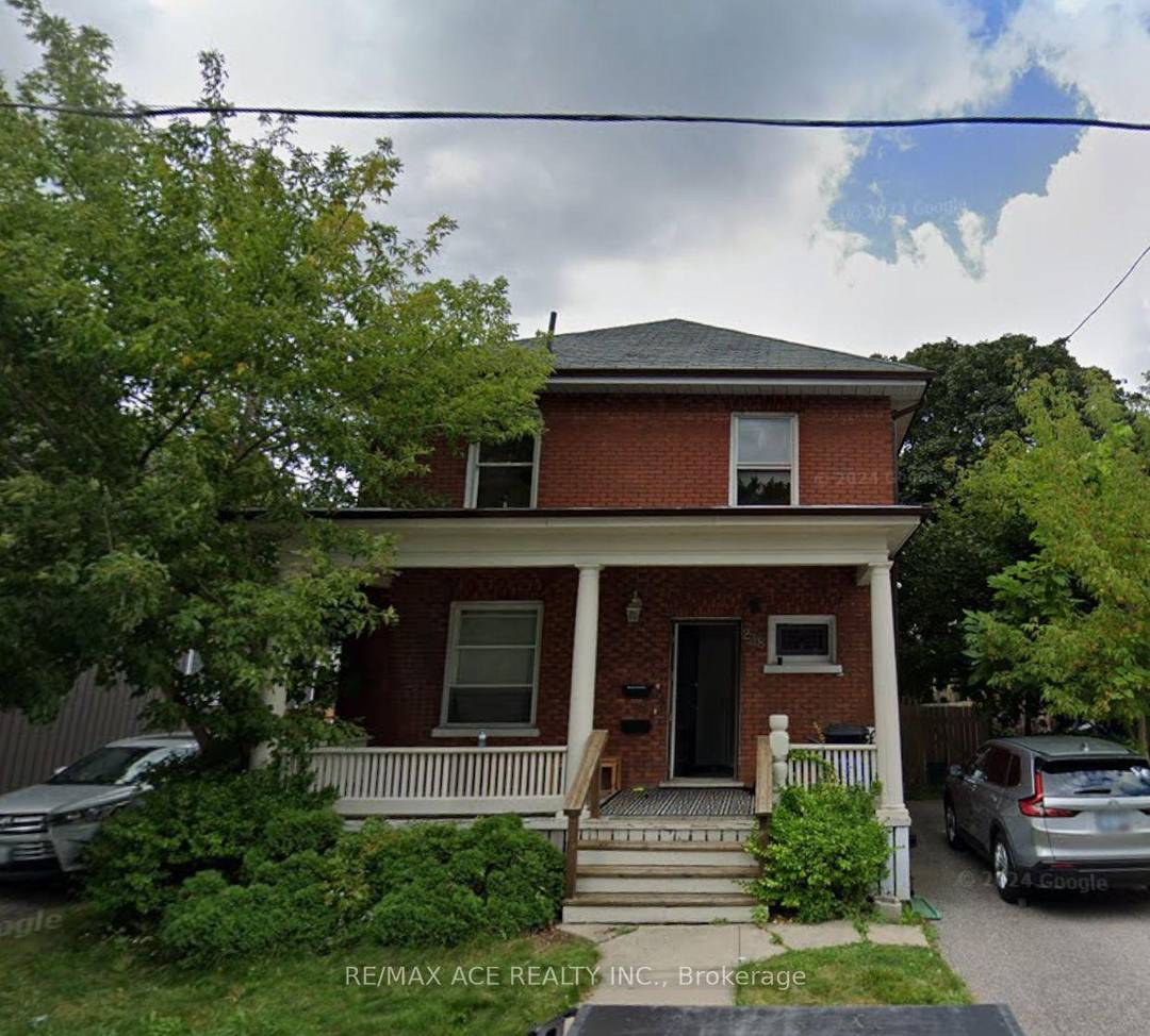 Legal two storey duplex located in Oshawa's sought after O'Neill neighbourhood, offering a prime investment property or ideal owner occupied income opportunity.