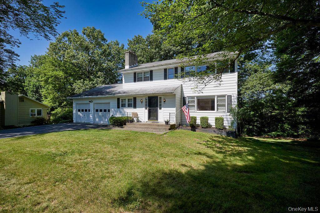 Deal Feel though house fully available Charming 4 Bedroom Home with Saltwater Pool in the Heart of LaGrange Located on a quiet no outlet street in wonderful LaGrange, this lovingly ...