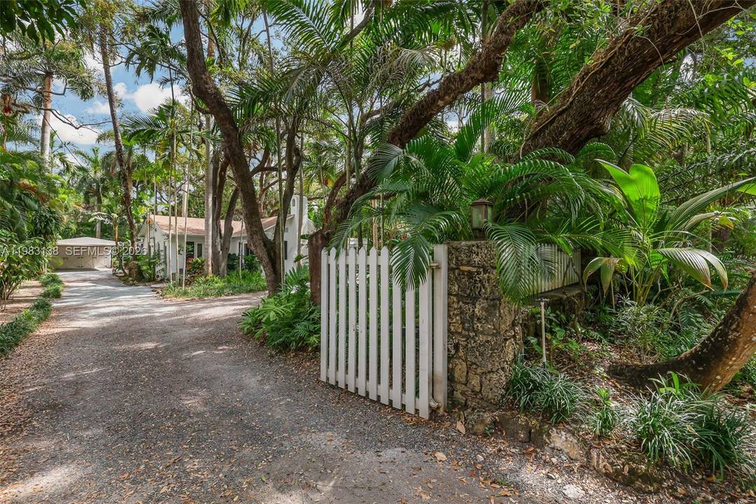 Situated on one of North Coconut Grove s most coveted residential streets, this property sits on an extraordinary 20, 000 SF lot in the heart of the Grove, presenting a ...
