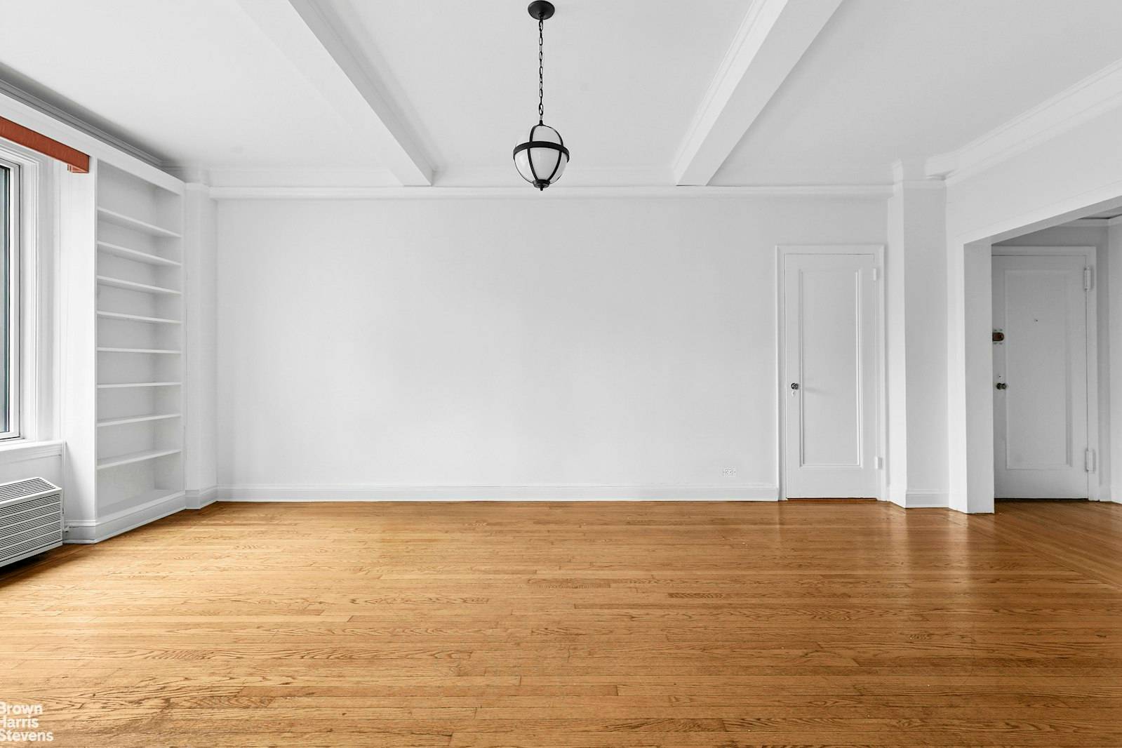 A separate large foyer leads you to a spacious, open layout with abundant closets located in the finest Pre War Co op in Gramercy.