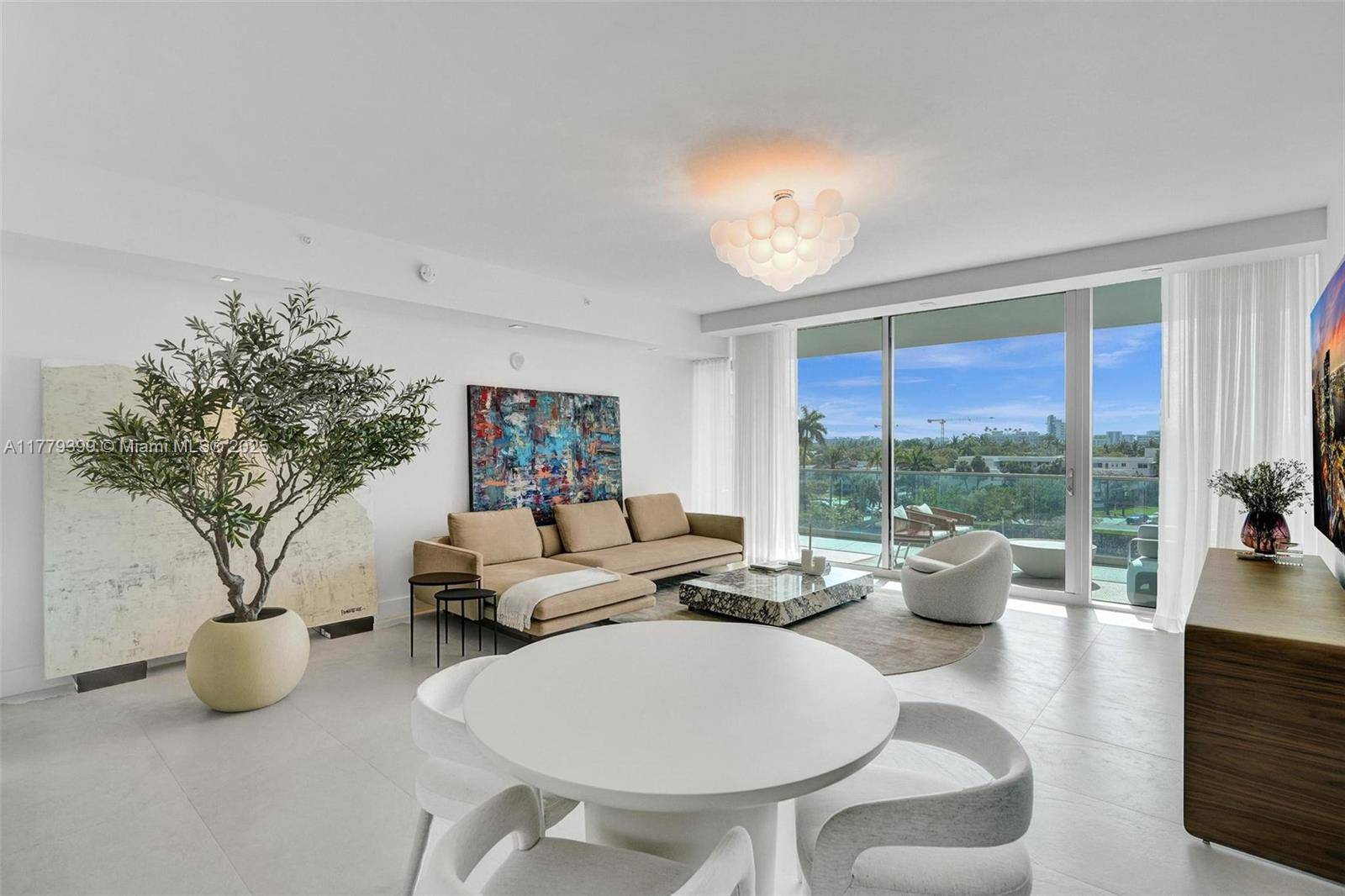 Enjoy the 5 star living in the most stunning building at the best location in Miami.