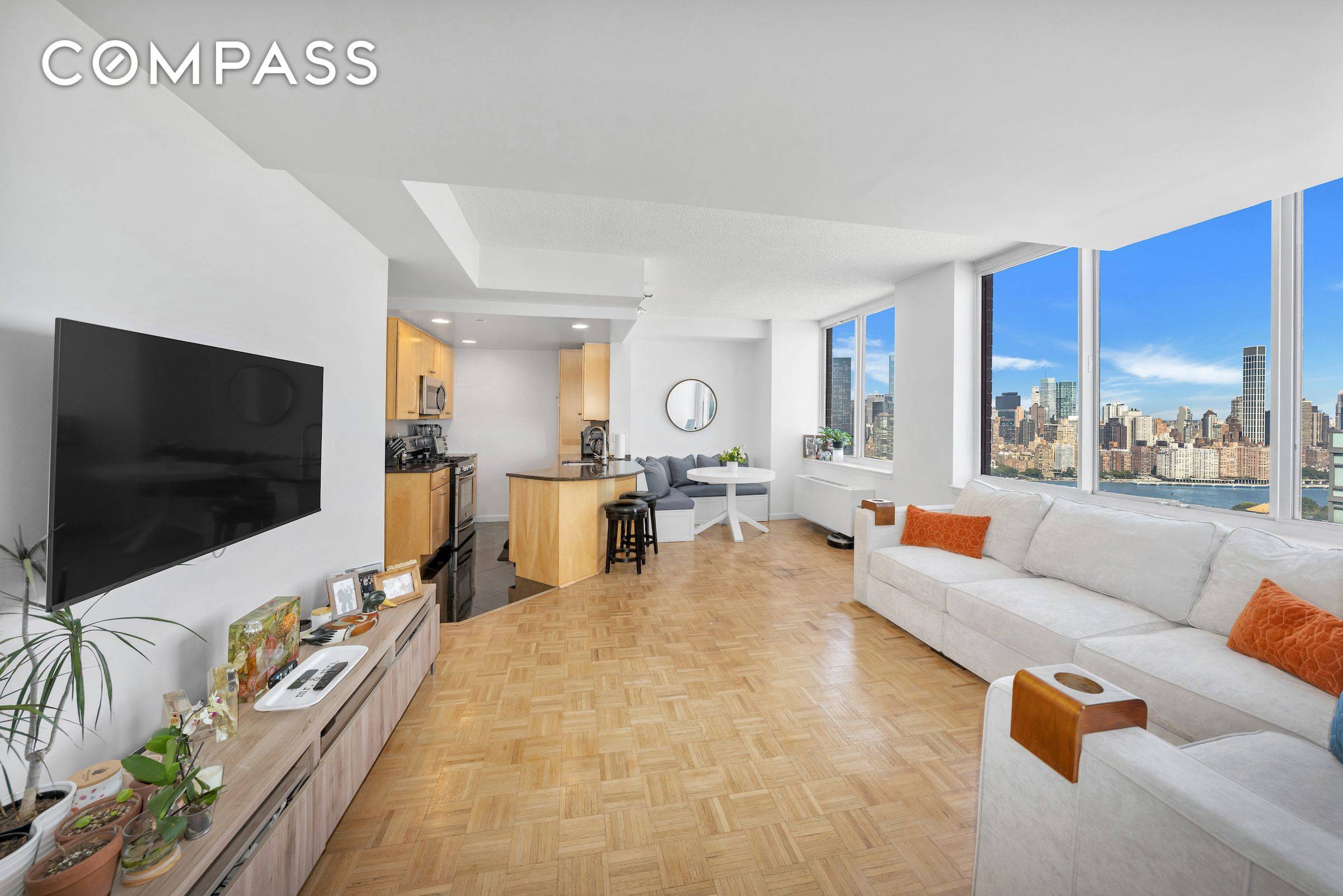 Welcome to the vibrant neighborhood of Hunters Point in Long Island City, Queens, NY.