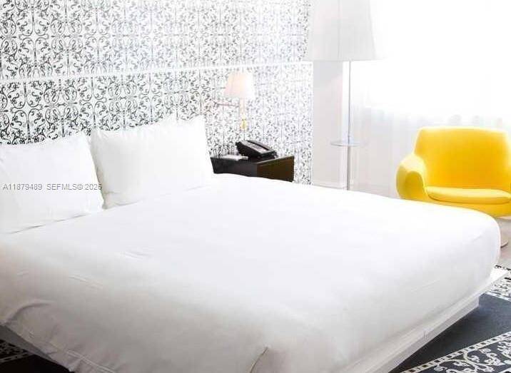 BEST ONE BEDROOM CONDO WITH LARGE BALCONY AND DIRECT BAY, SUNSET AND SKYLINE VIEWS IN THE BUILDING.