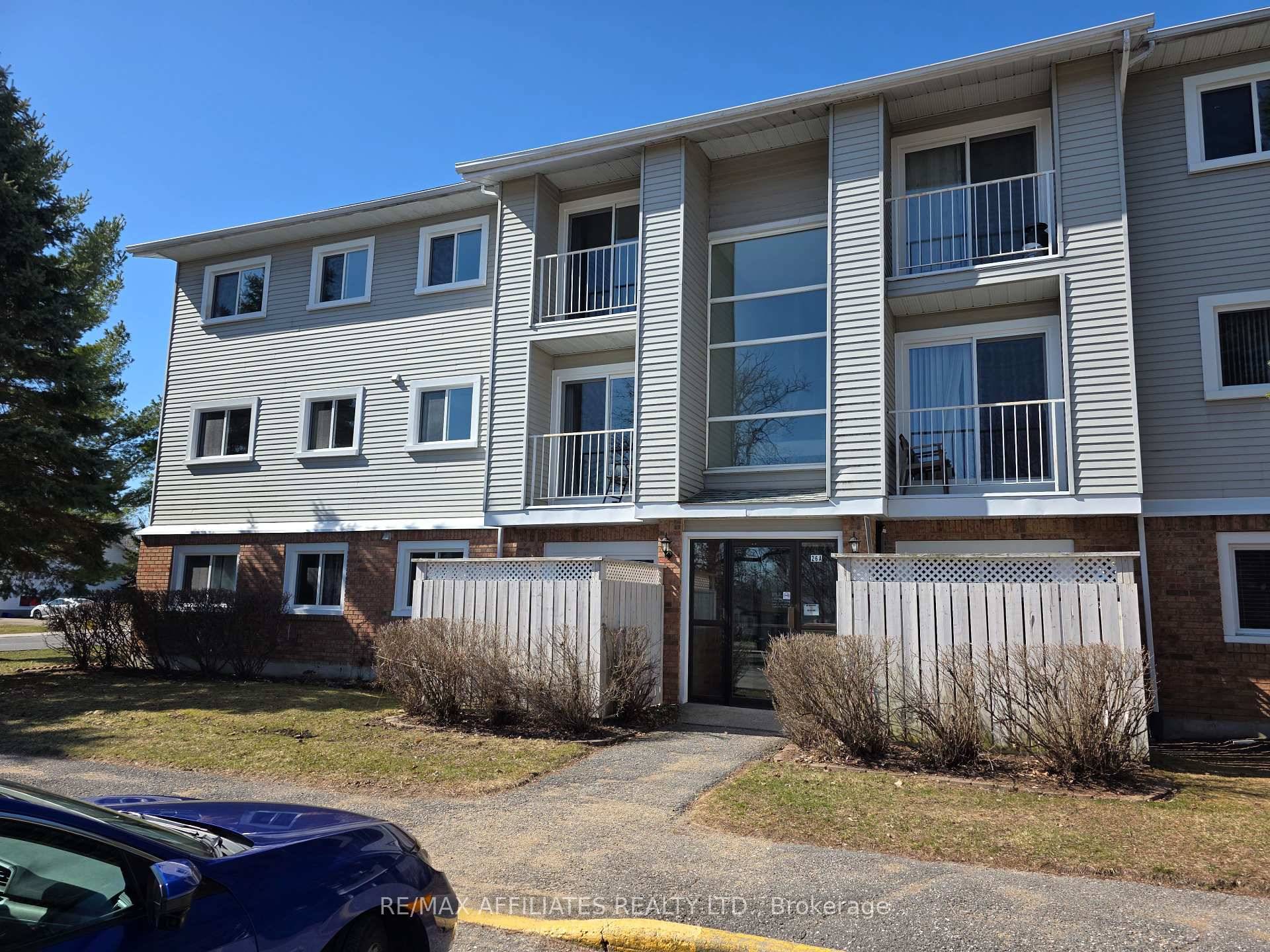 Welcome to this bright and freshly updated 2 bedroom, 1 bath condo in the heart of Smiths Falls.