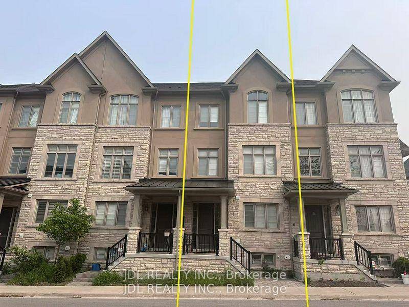 FREEHOLD ! Double Garage !