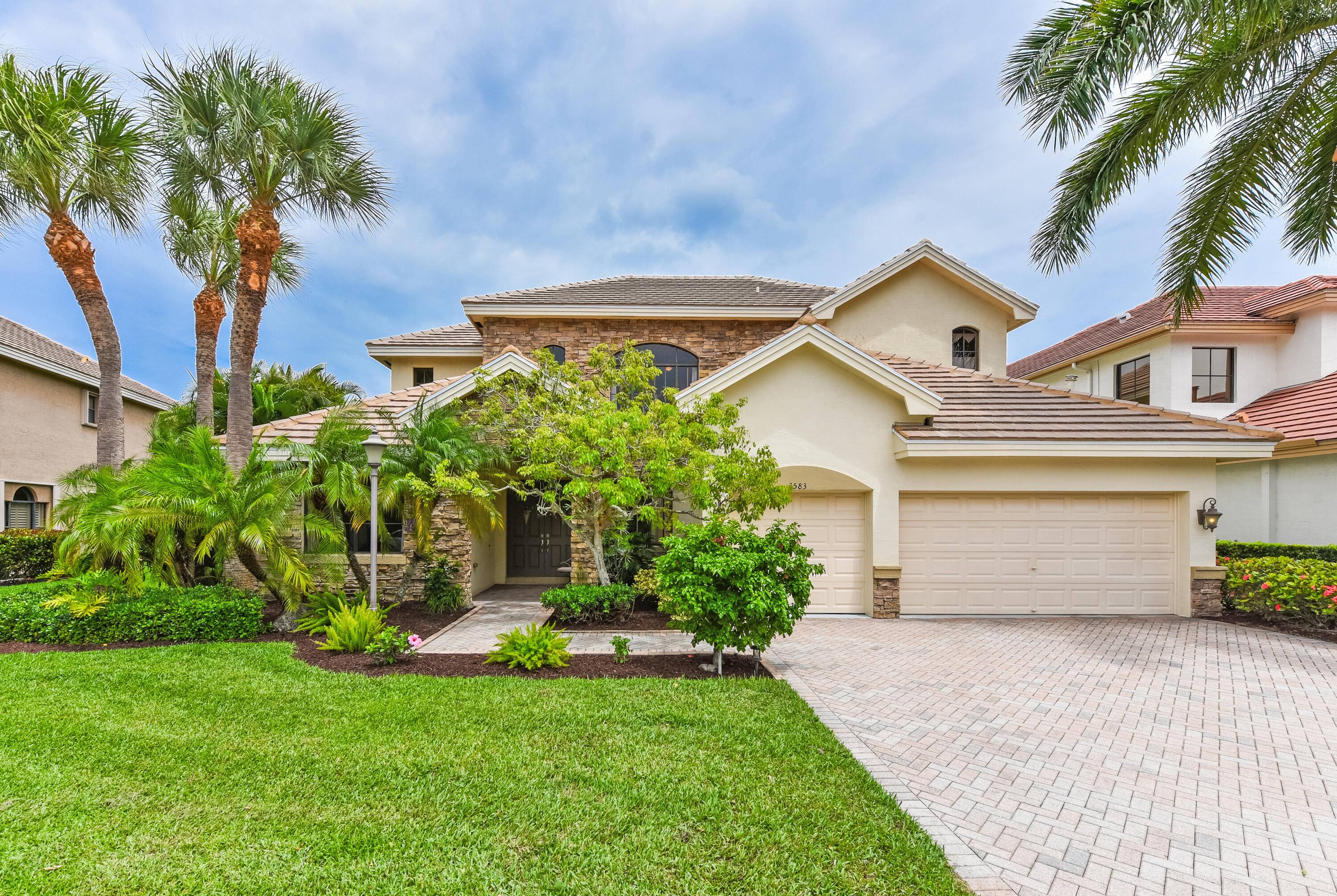 STUNNING LAKE VIEWS ! Experience luxury living at its finest in this exquisite 2 story lakefront home featuring a large primary suite with breathtaking lake views, a spa like bath, ...