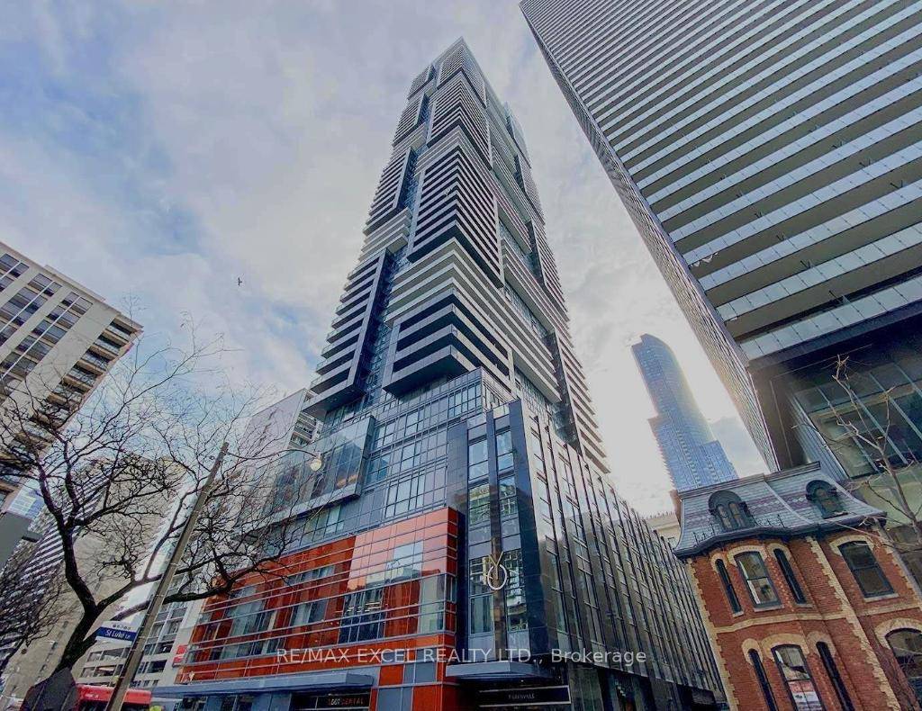 Super popular YC Condos, near Yonge amp ; College in Torontos Downtown core one of the most contemporary buildings in the Bay St Corridor.