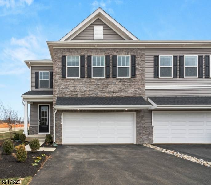 Seller is offering Closing Cost Assistance on this home !