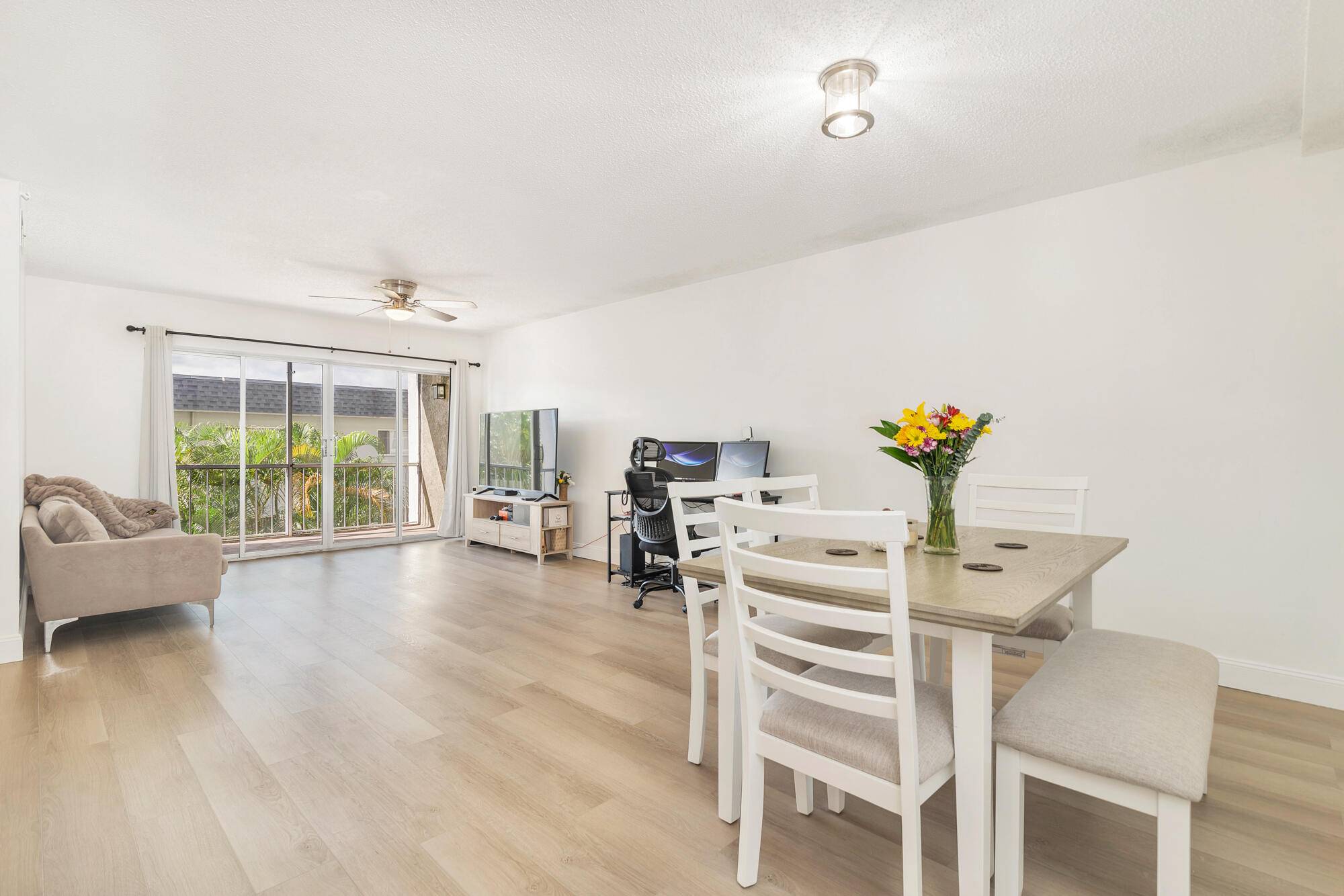 Experience modern luxury and coastal charm in this beautifully renovated 2 bedroom, 2 bath condo, ideally situated in the heart of West Palm Beach.