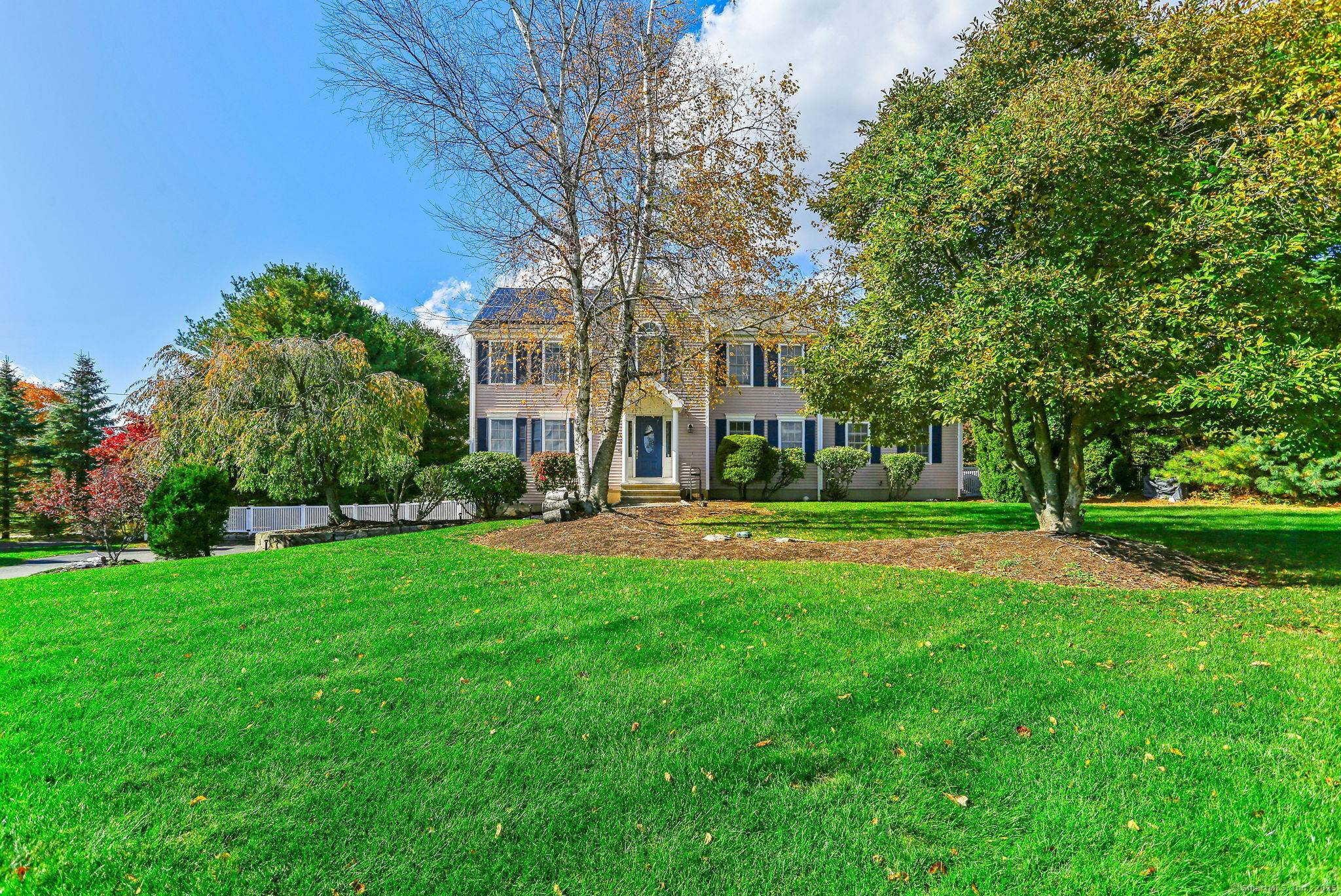 Nestled on a quiet cul de sac in Shelton, CT, this beautiful Colonial sits on nearly one acre of fully fenced land, offering privacy and space in a desirable location.