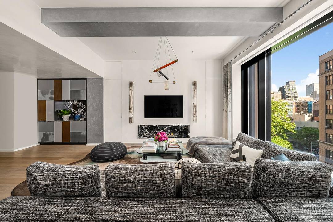 Open Houses by appointment Reach out to Terry Eklund Gomes Team with Elliman The Eklund Gomes Team at Elliman presents this Designer Loft Living in the Heart of Tribeca 3 ...