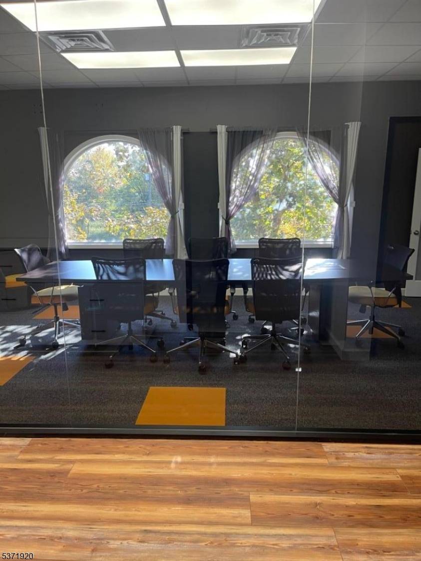 3 separate, consecutive corner offices available in prime medical park.