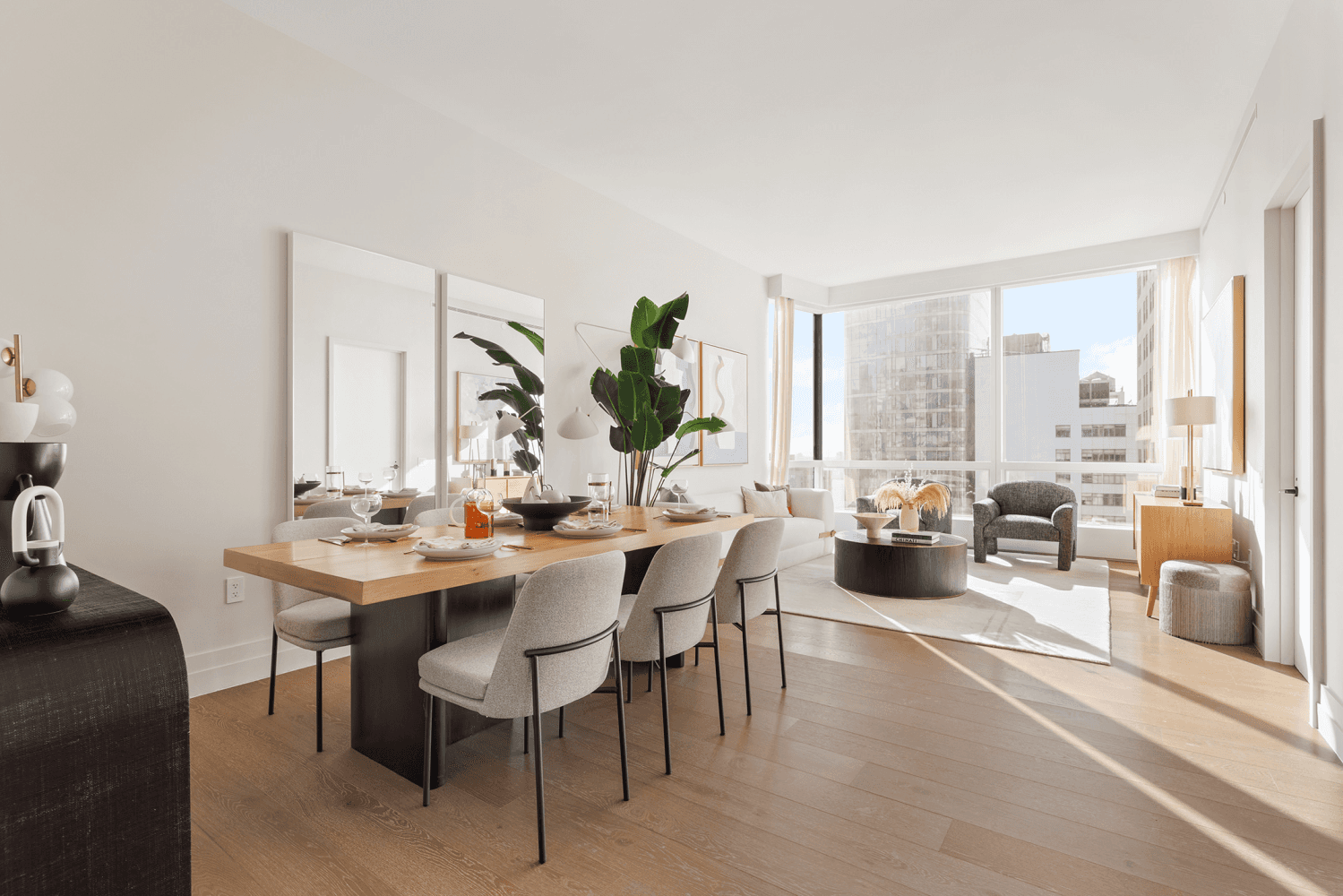 Immediate Occupancy Model Residences Open by Appointment Introducing Cloud Club Residences at 77 Greenwich Street.