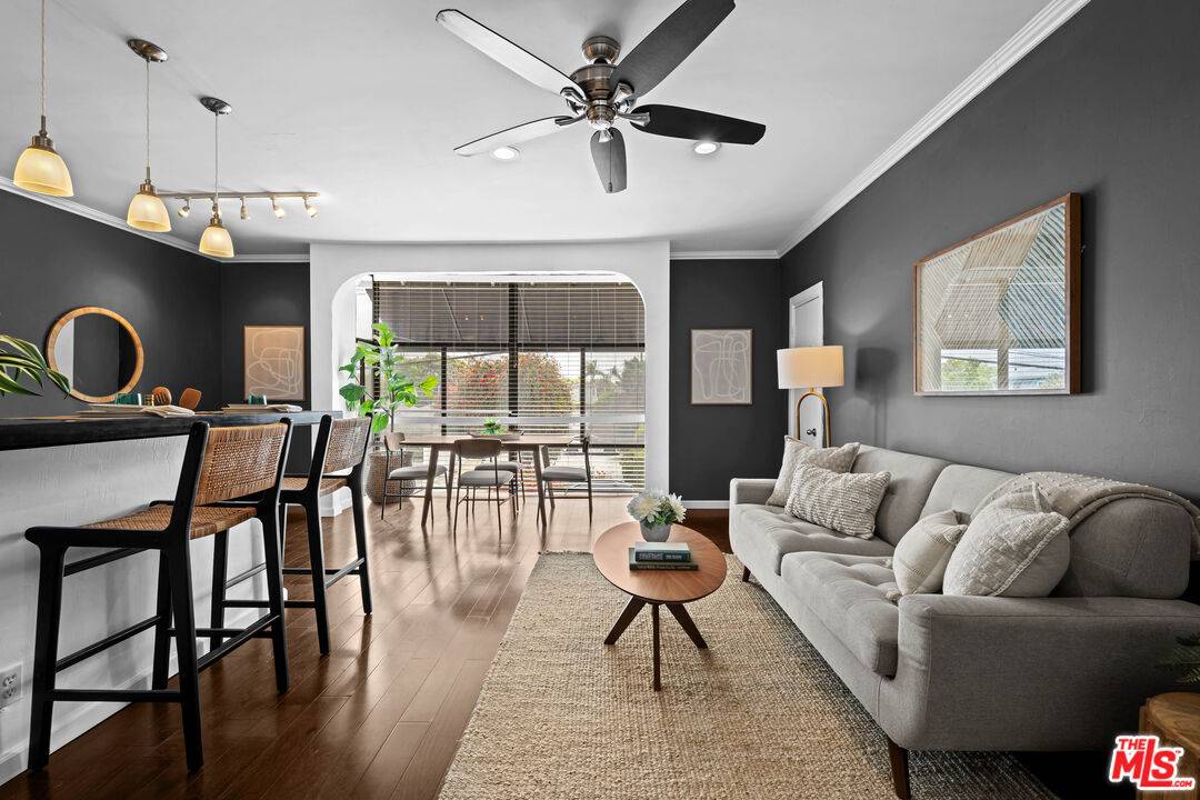 697   Bay St 2.0 Santa Monica LA