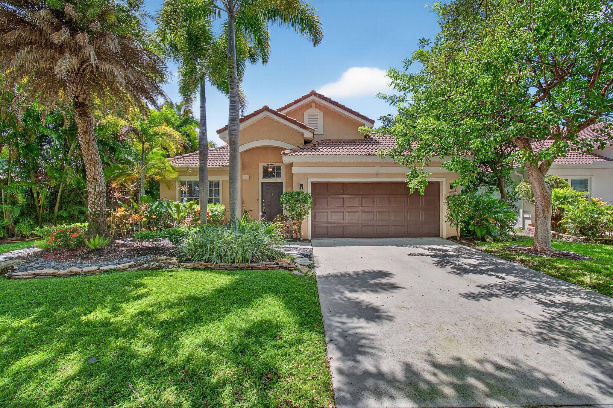 Luxury Living in the Heart of Delray Beach 1210 Delray Lakes DriveDiscover 1210 Delray Lakes Drive, a 3 bedroom, 2 bath home in one of Delray's premier gated communities.