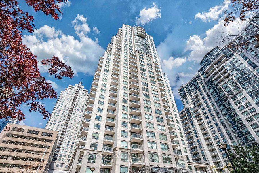 Bright And Spacious 1 Den Corner Unit Located In The Heart Of North York.
