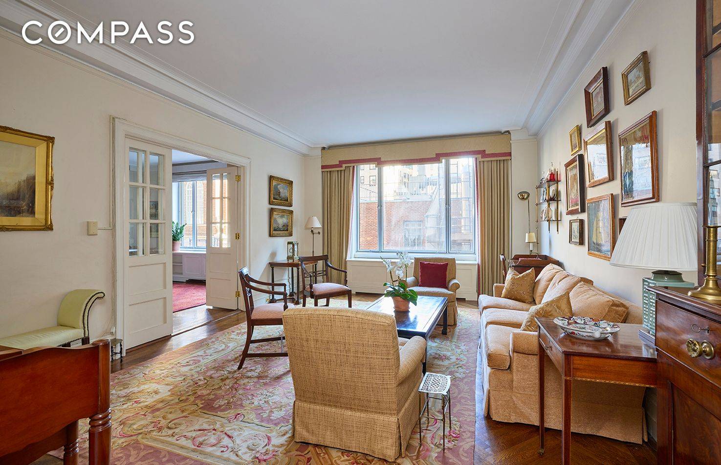 Nestled in the heart of Manhattan's Upper East Side, this beautiful pre war residence epitomizes timeless elegance along with the modern convenience of a renovated kitchen and baths.